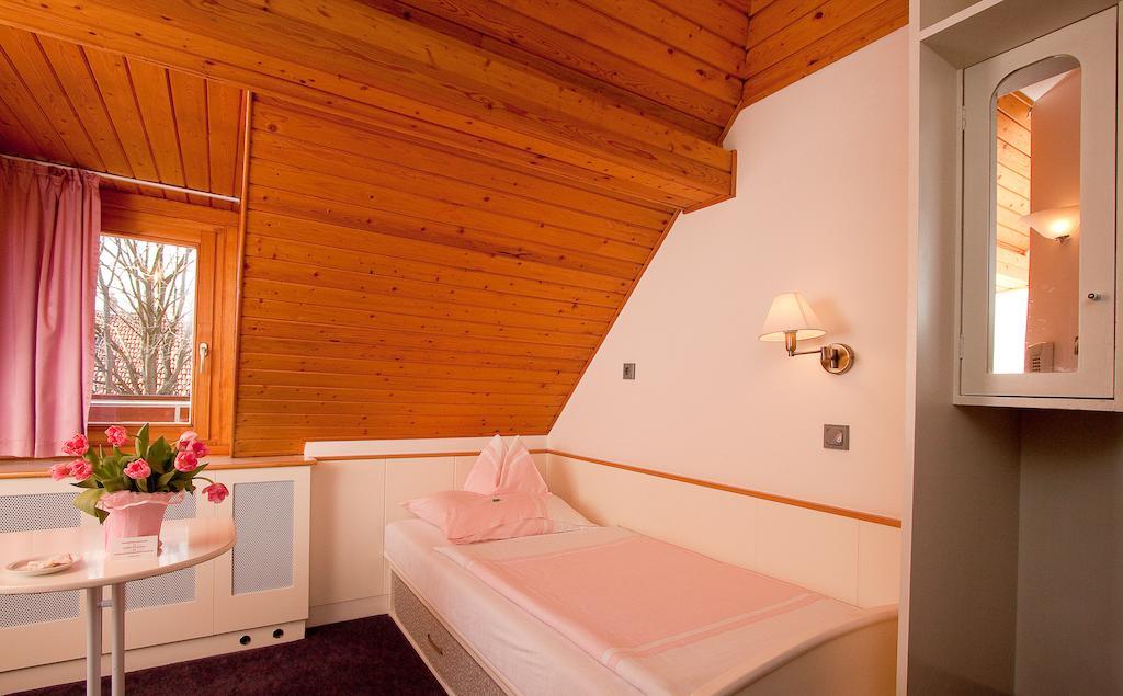 Hotel Fabian Panzio Kecskemét Pokój zdjęcie